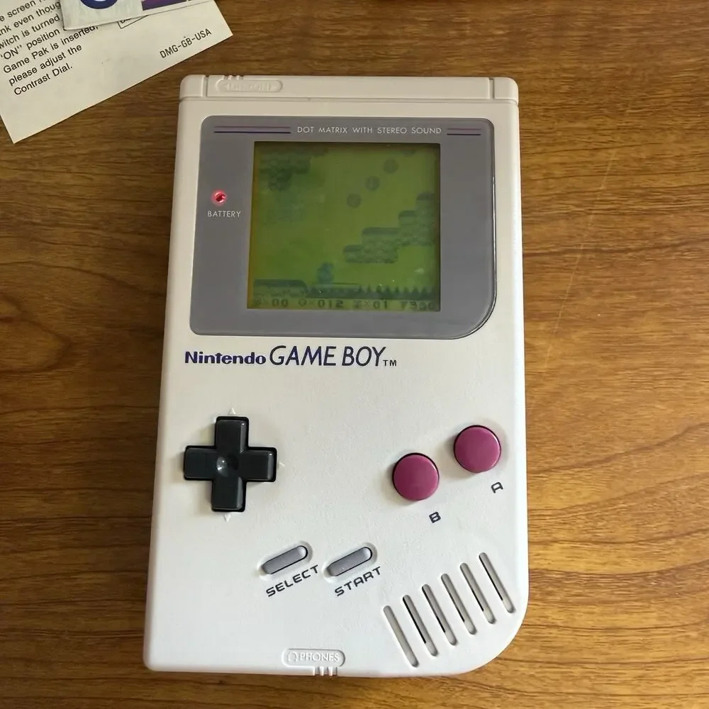 Original Nintendo Game Boy GB DMG-01 1992 with Manual Box & Super Mario Land